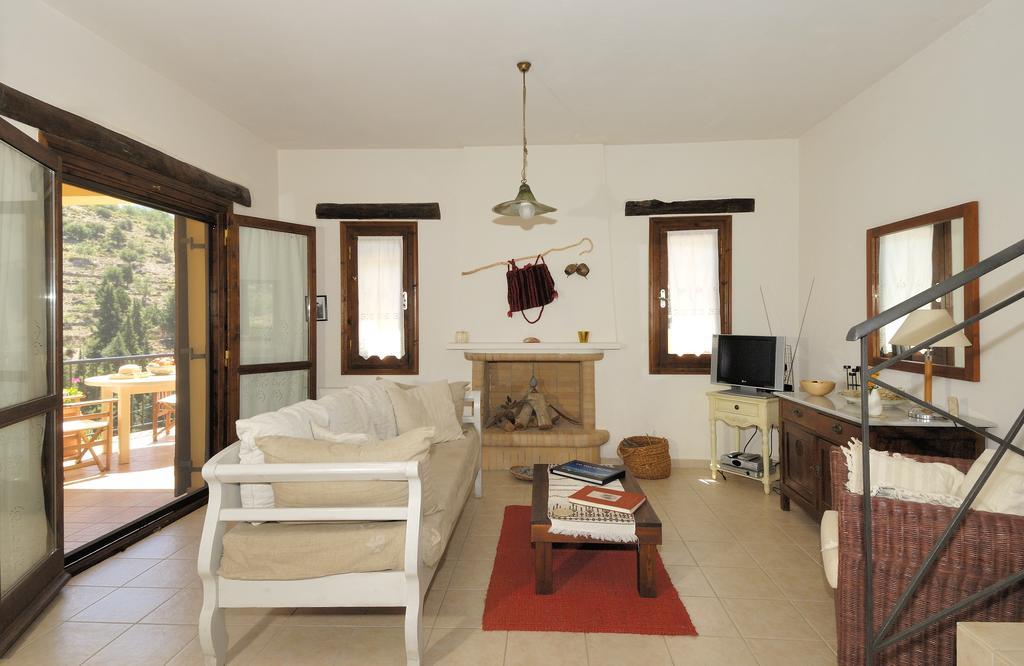 Oreinothea Villa Thériszo Kültér fotó